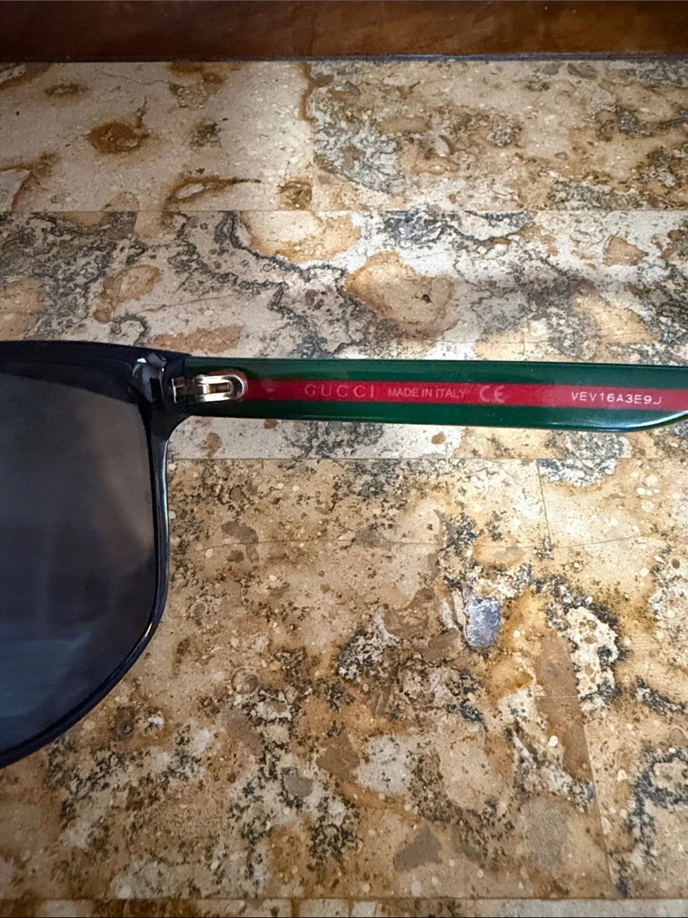 Gucci Black Cat-Eye Sunglasses with Green and Red Temple Stripes
